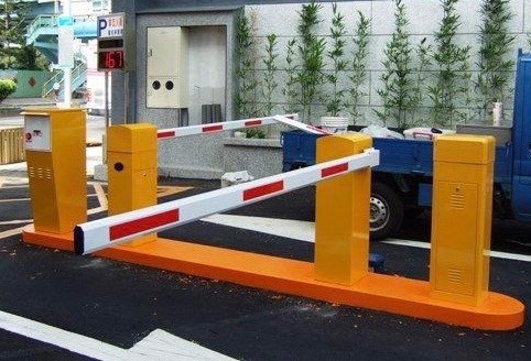 高雄台南分隔島安全島