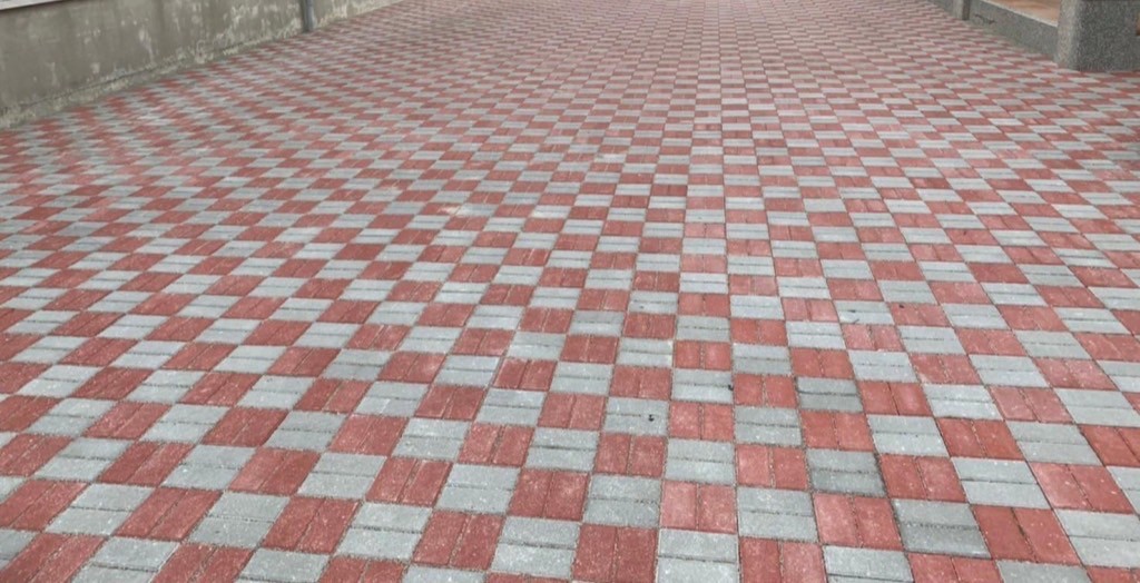 屏東連鎖磚鋪設
