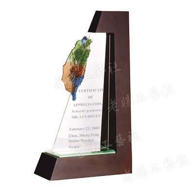台灣造型脫蠟琉璃水晶木質獎C16025