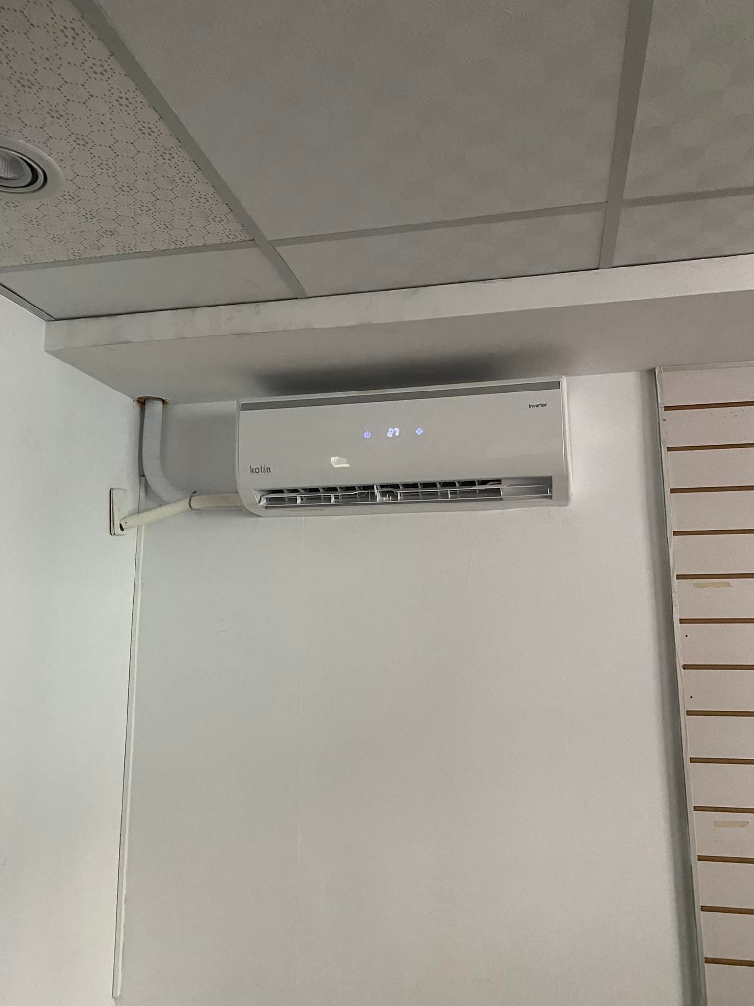 高雄冷氣維修-大樓租屋修飾管槽包覆銅管施作分享2