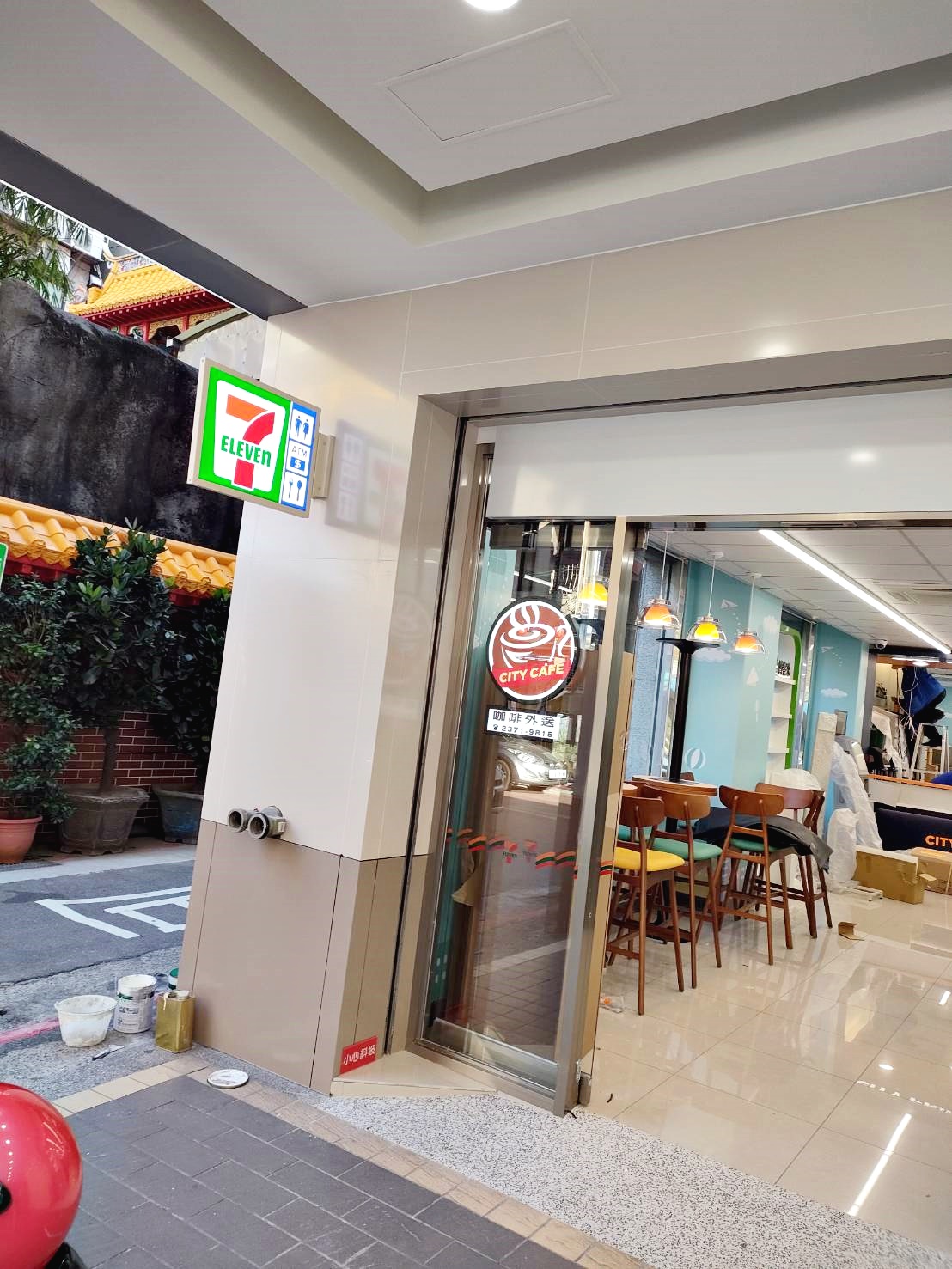 7-11外觀木作工程-烤板材料