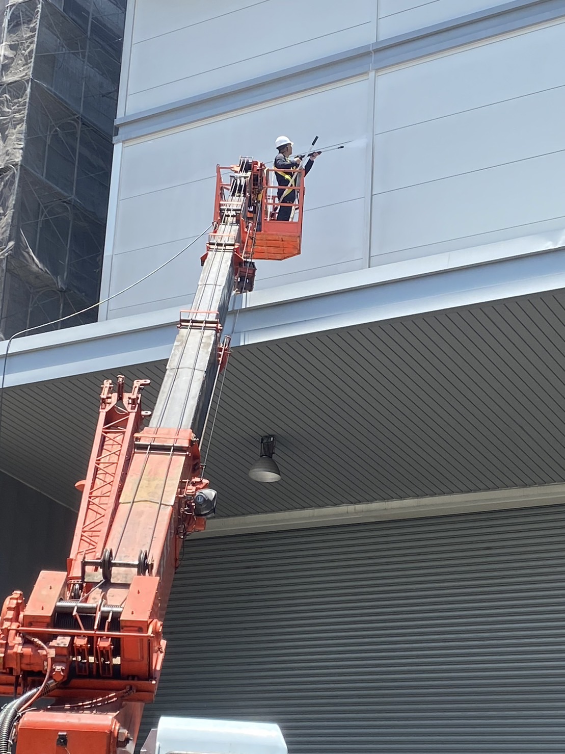 高壓水刀清洗(房屋外觀、工廠清洗、地面、鋼構、油汙、工業煙囪清洗、火災後環境清洗)