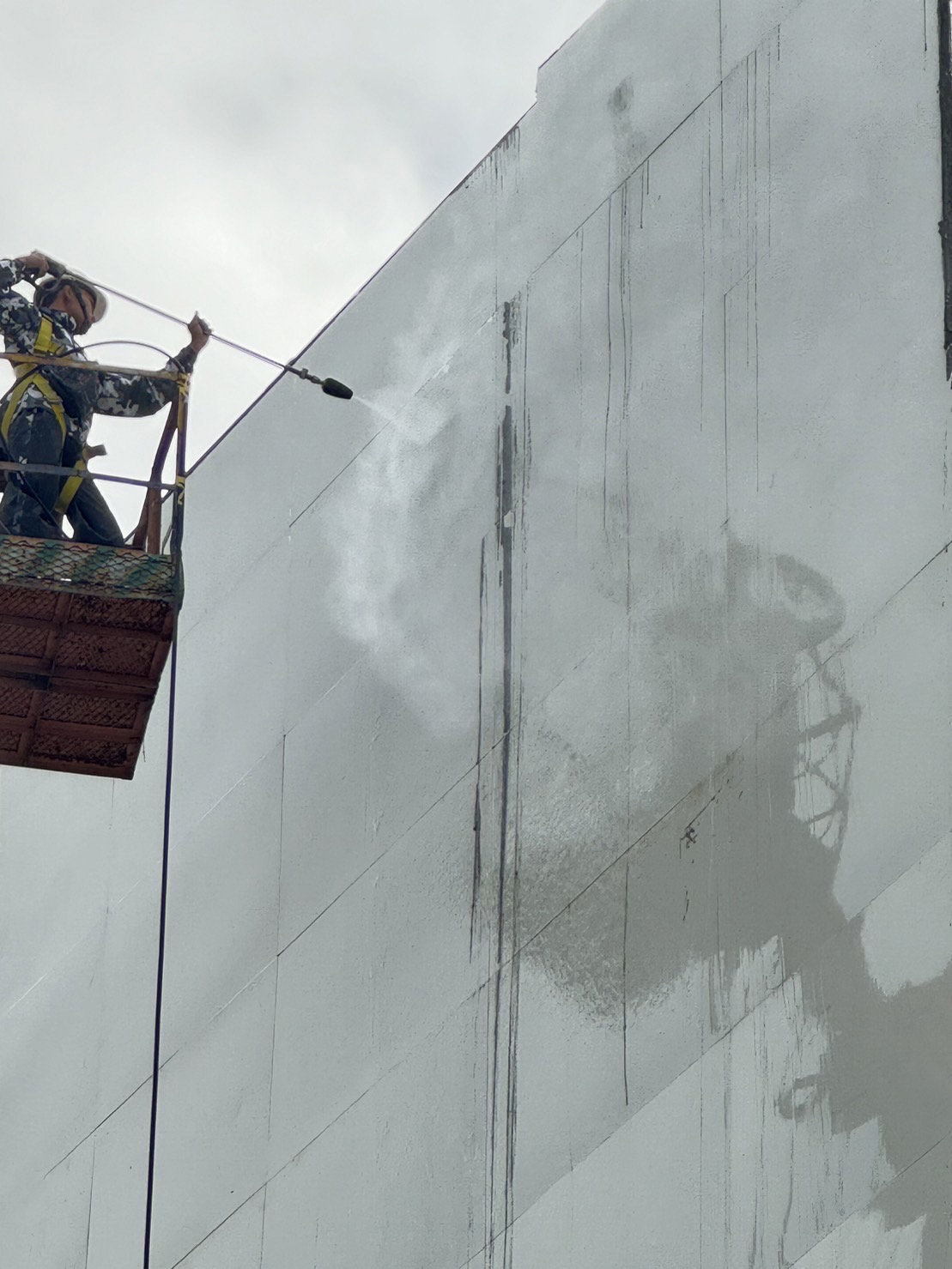 高壓水刀清洗(房屋外觀、工廠清洗、地面、鋼構、油汙、工業煙囪清洗、火災後環境清洗)
