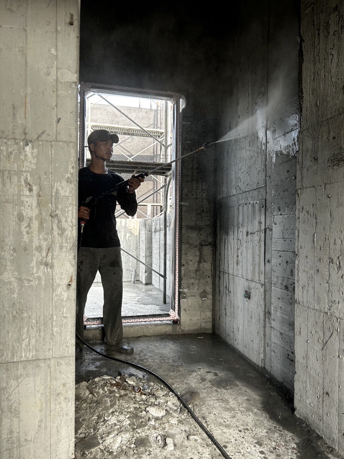 高壓水刀清洗(房屋外觀、工廠清洗、地面、鋼構、油汙、工業煙囪清洗、火災後環境清洗)