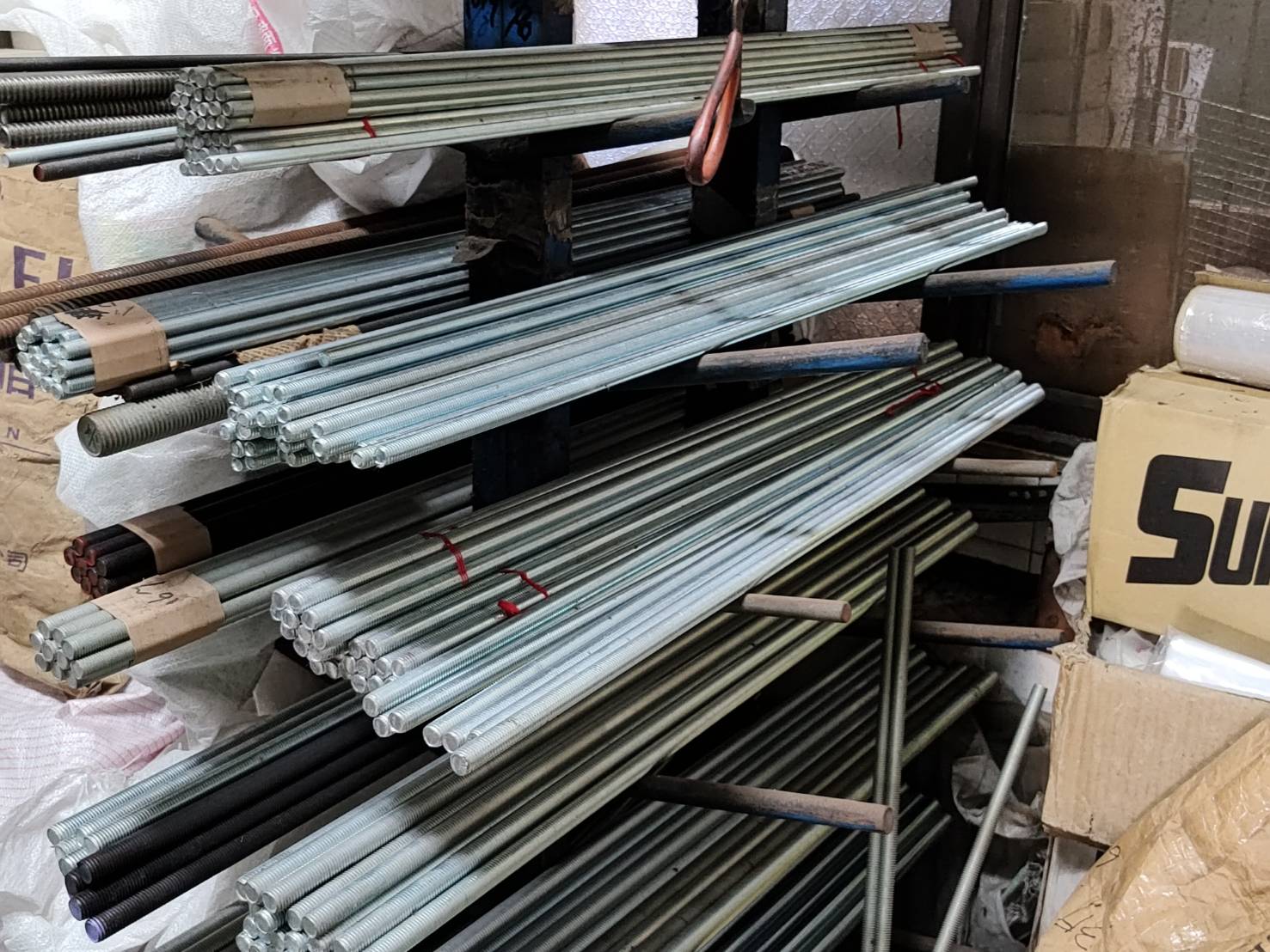 雲林嘉義台南螺絲-各尺寸材質牙條