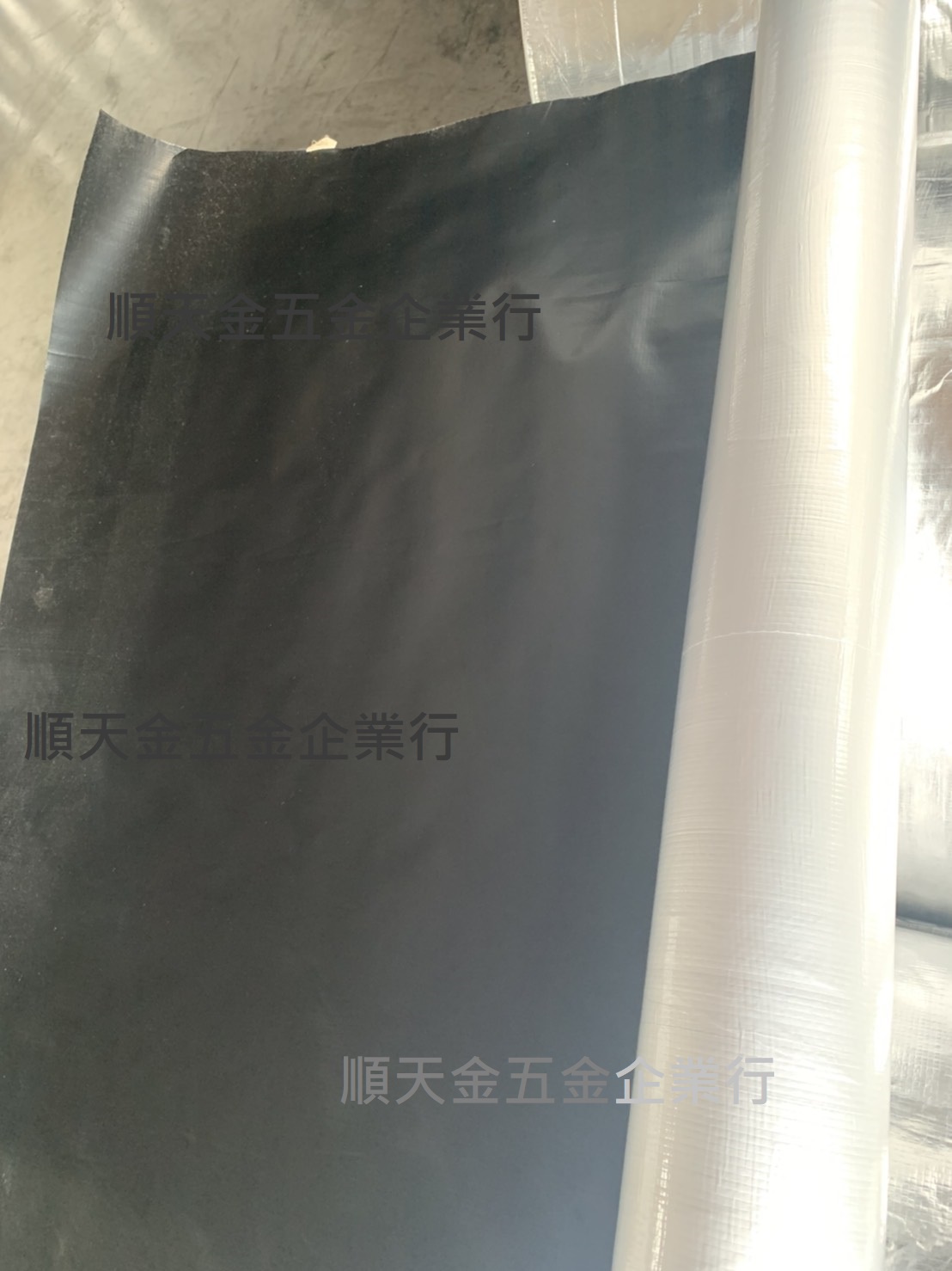 不透光鋁箔(一面鋁箔一面黑色PE)