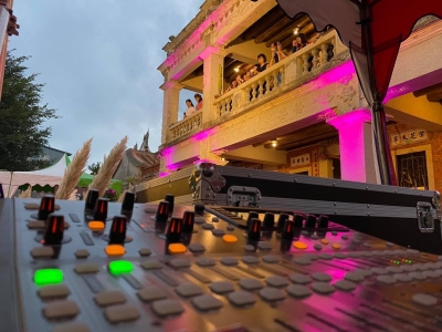 亞細亞電器行-undefined