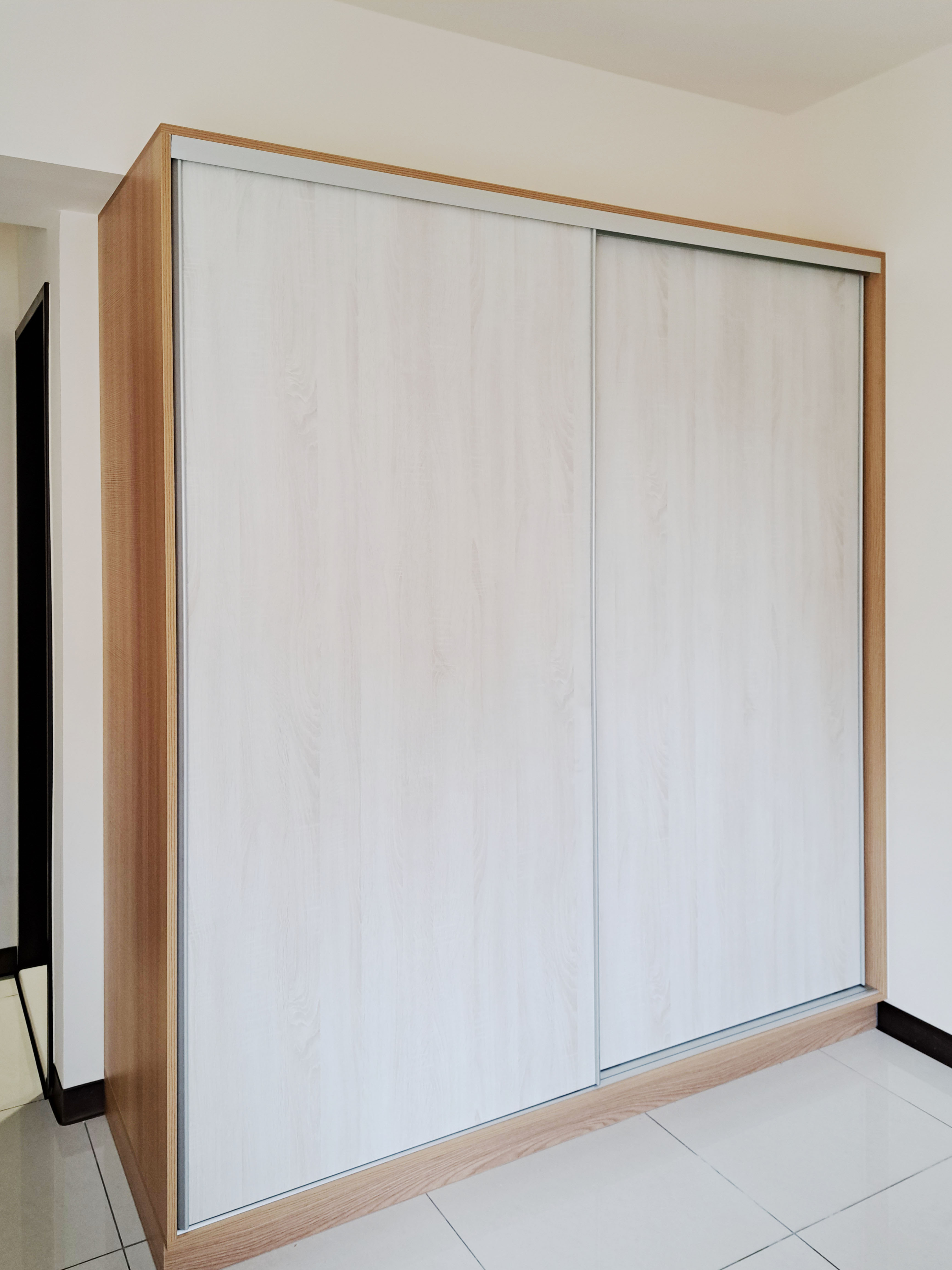 環保建材系統衣櫃