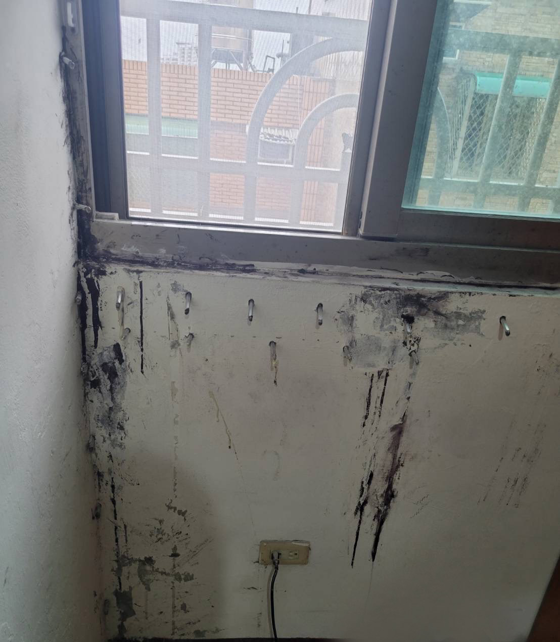 新竹住家窗戶漏水-新竹牆面壁癌落漆漏水-新竹-打針工程壁癌工程