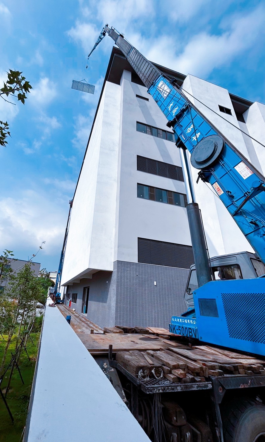 高樓副桿延伸作業