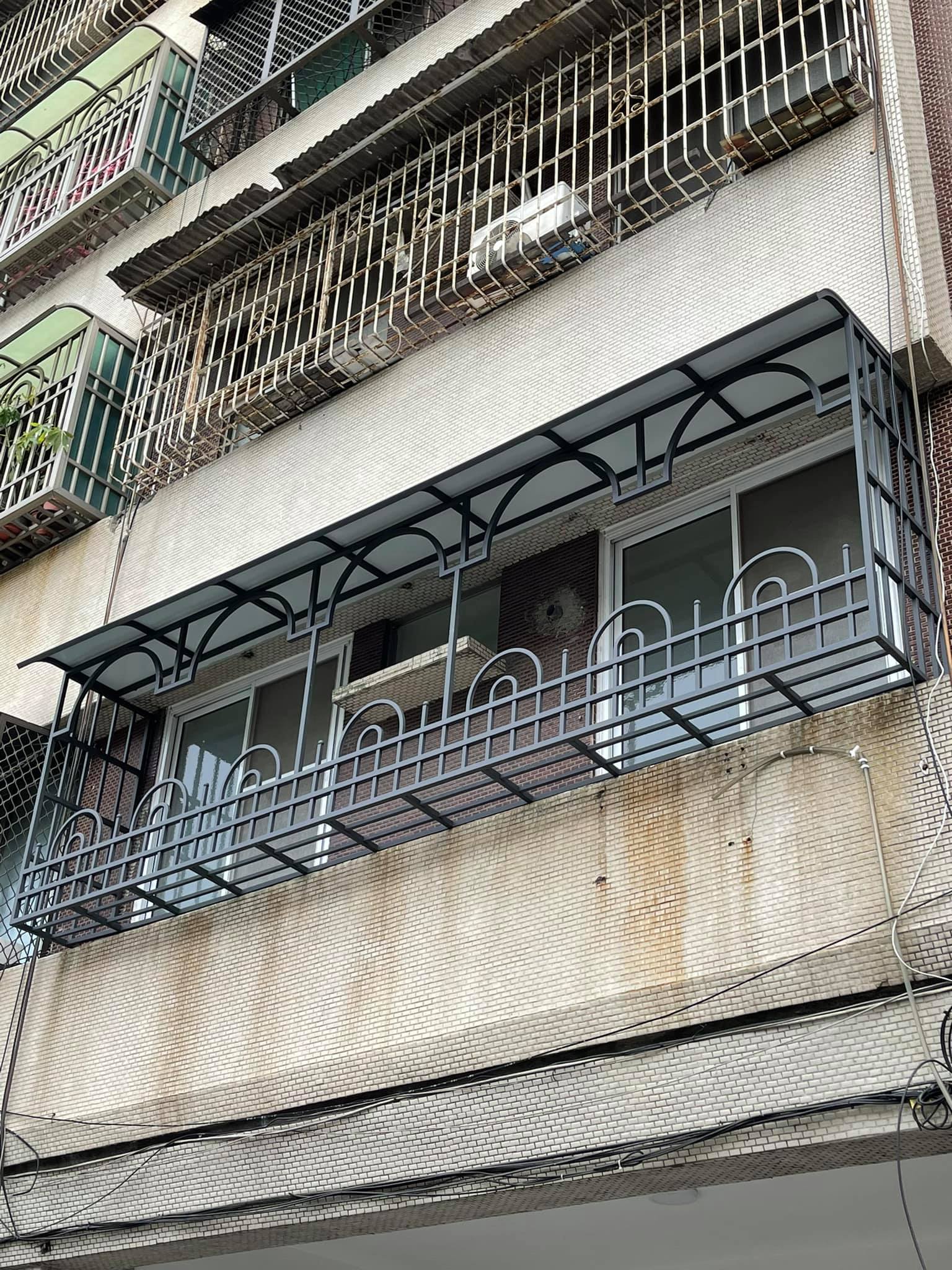 不銹鋼烤漆窗花架