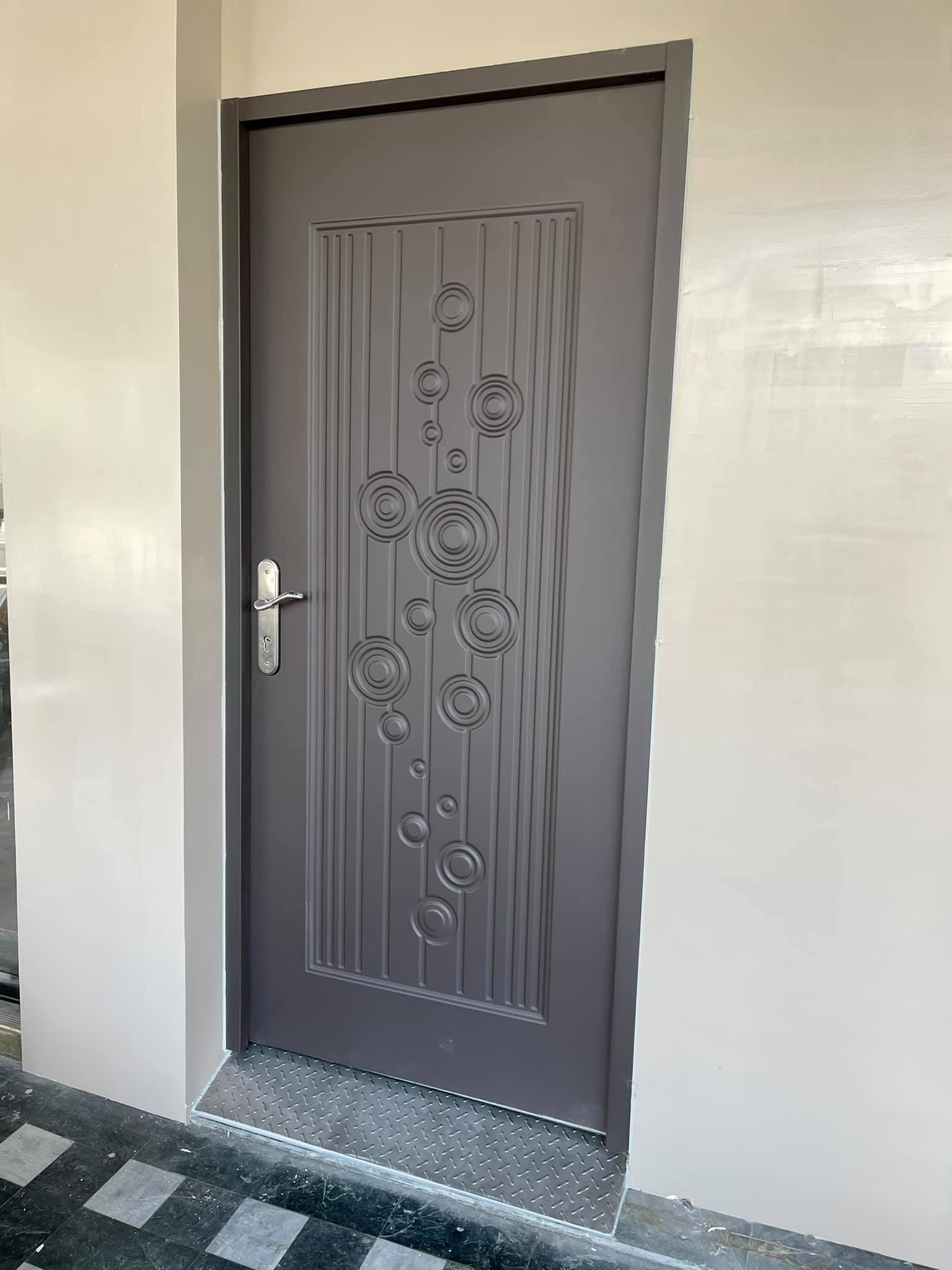 烤漆壓花門系列