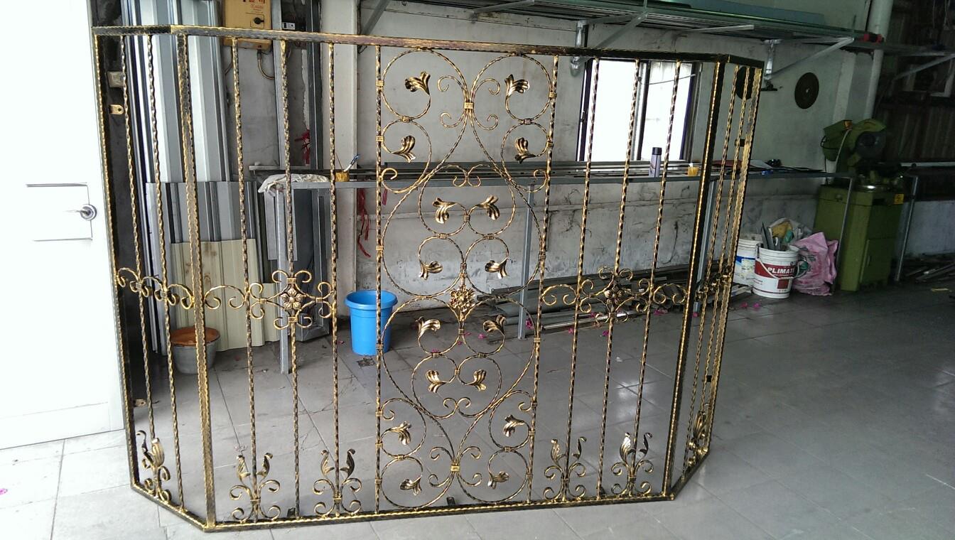 古銅漆面鍛造窗