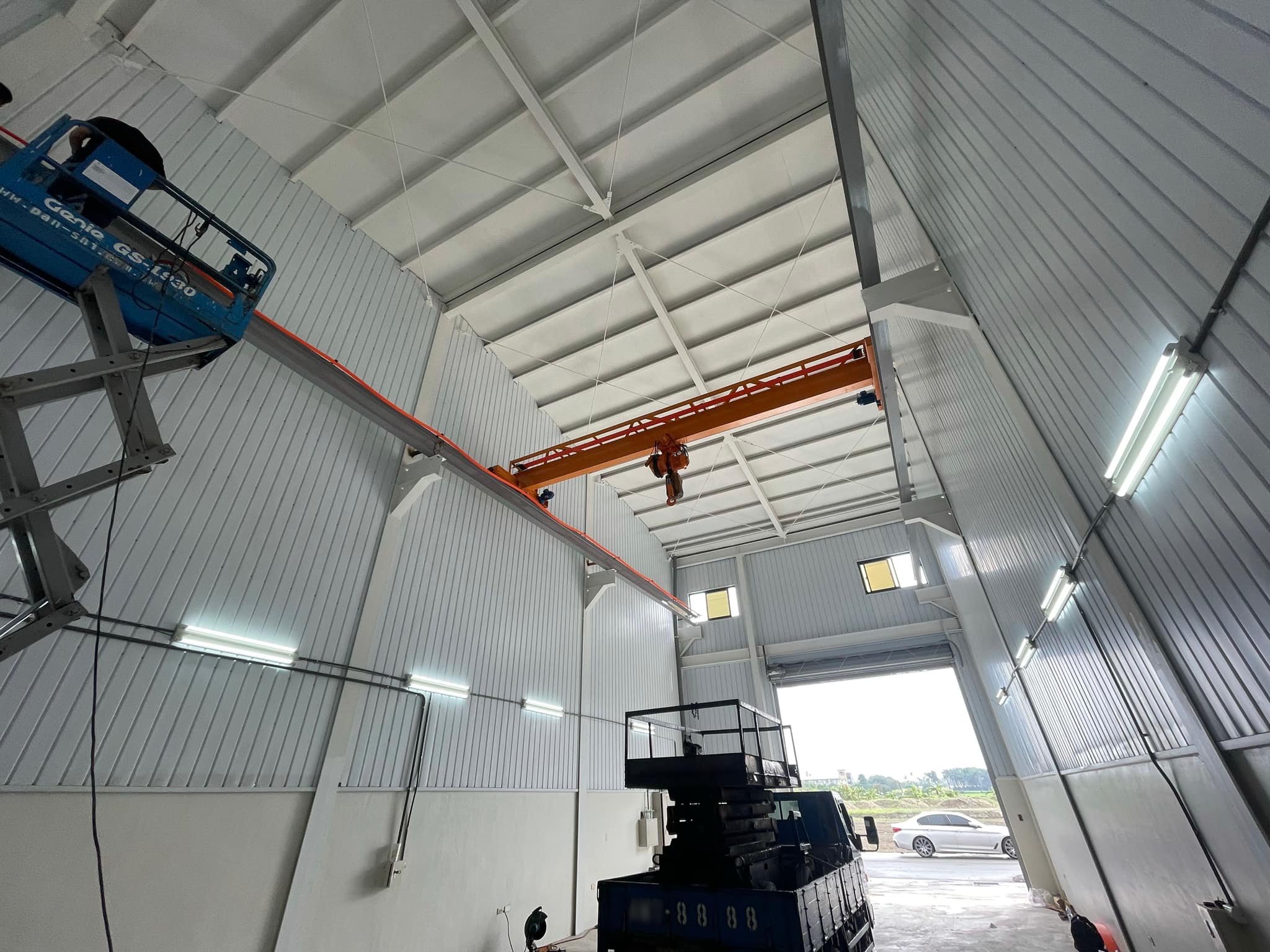 天車軌道、橫梁安裝工程