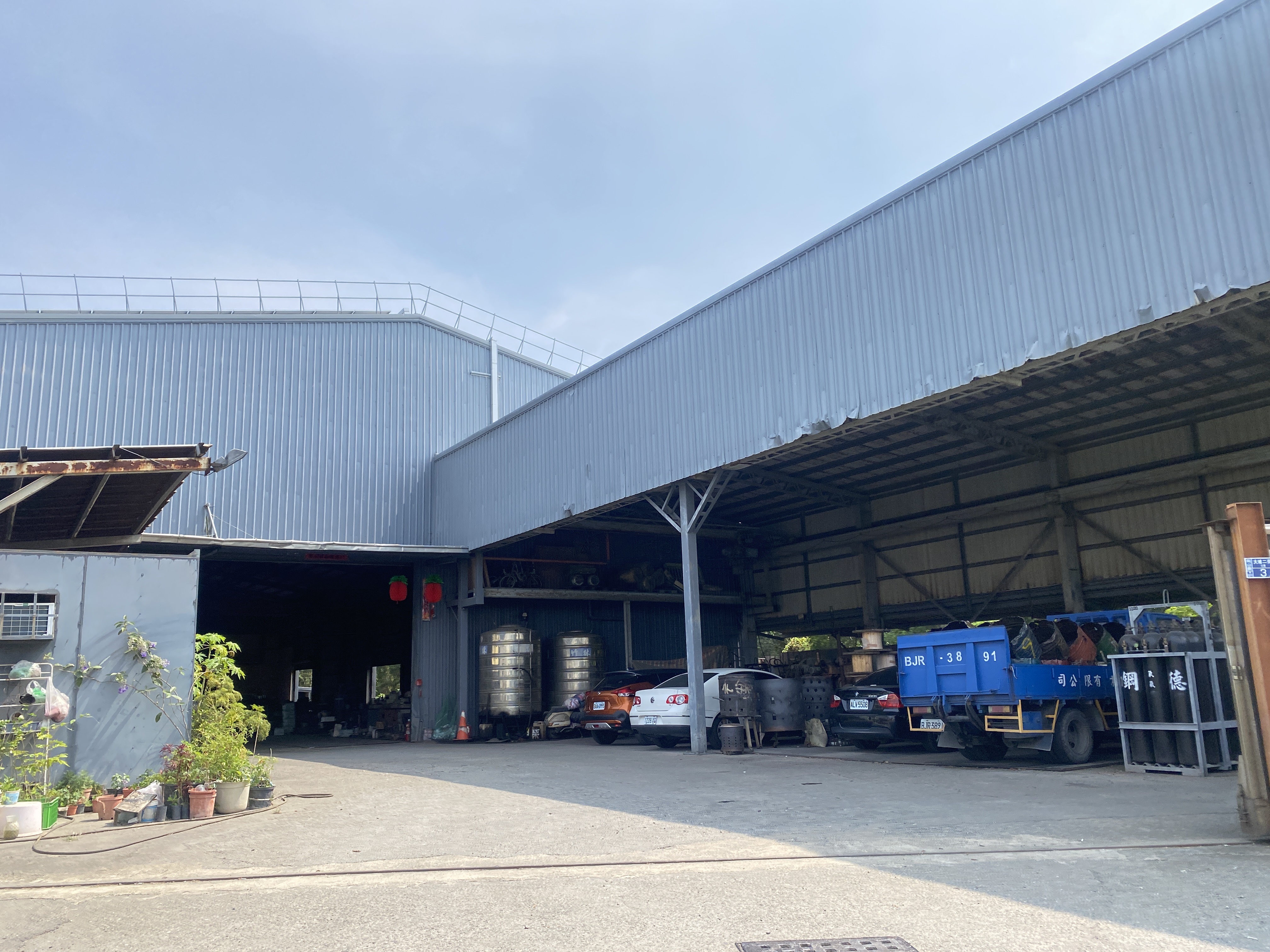 專營污水下水道工程，立坑機製造、覆工蓋板、鋼環、伸縮臂、CNC切割、鐵模(沉箱鐵腳)