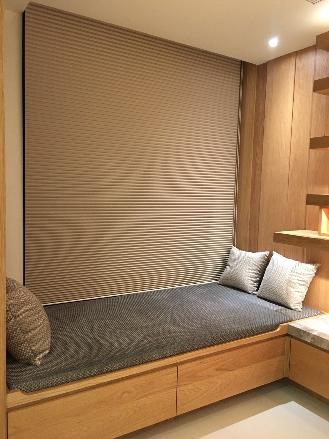 捲簾、百葉窗、蜂巢簾