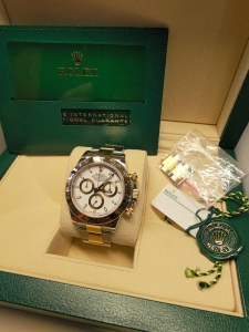 泓力二手錶、鑽石珠寶精品收購-精品百貨