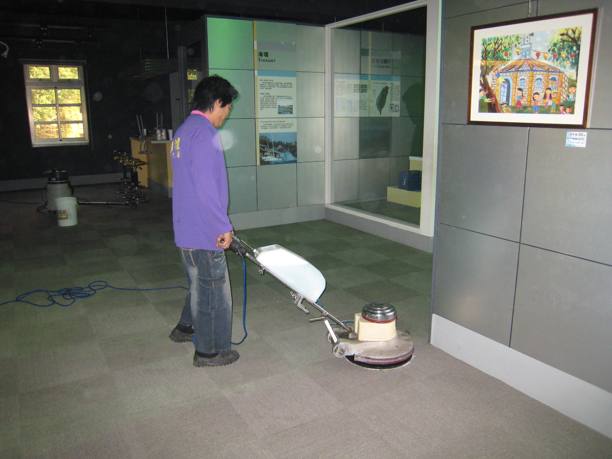 台南氣象局展示區地毯清洗-1