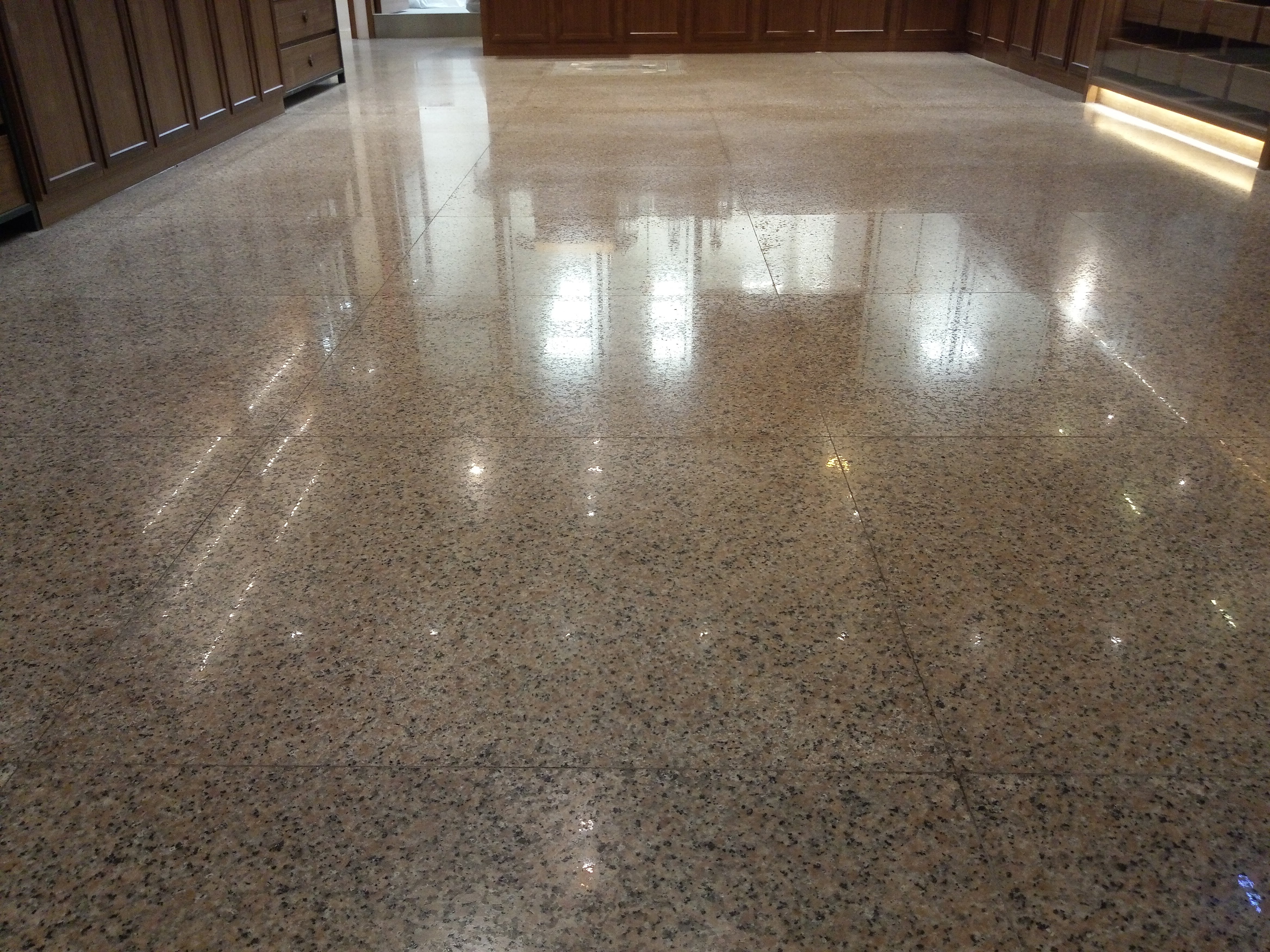 舊振南餅舖地面晶化保養後