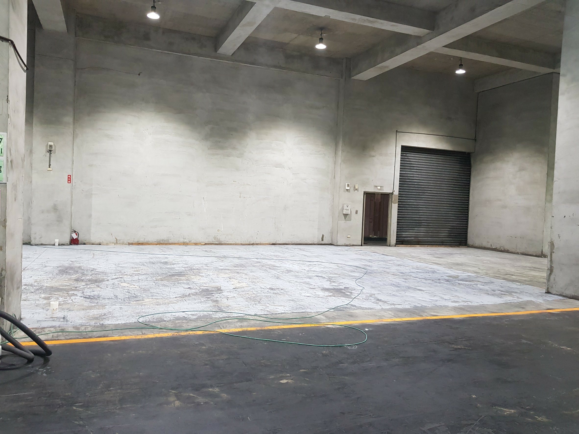 科學城物流倉庫地面清洗後