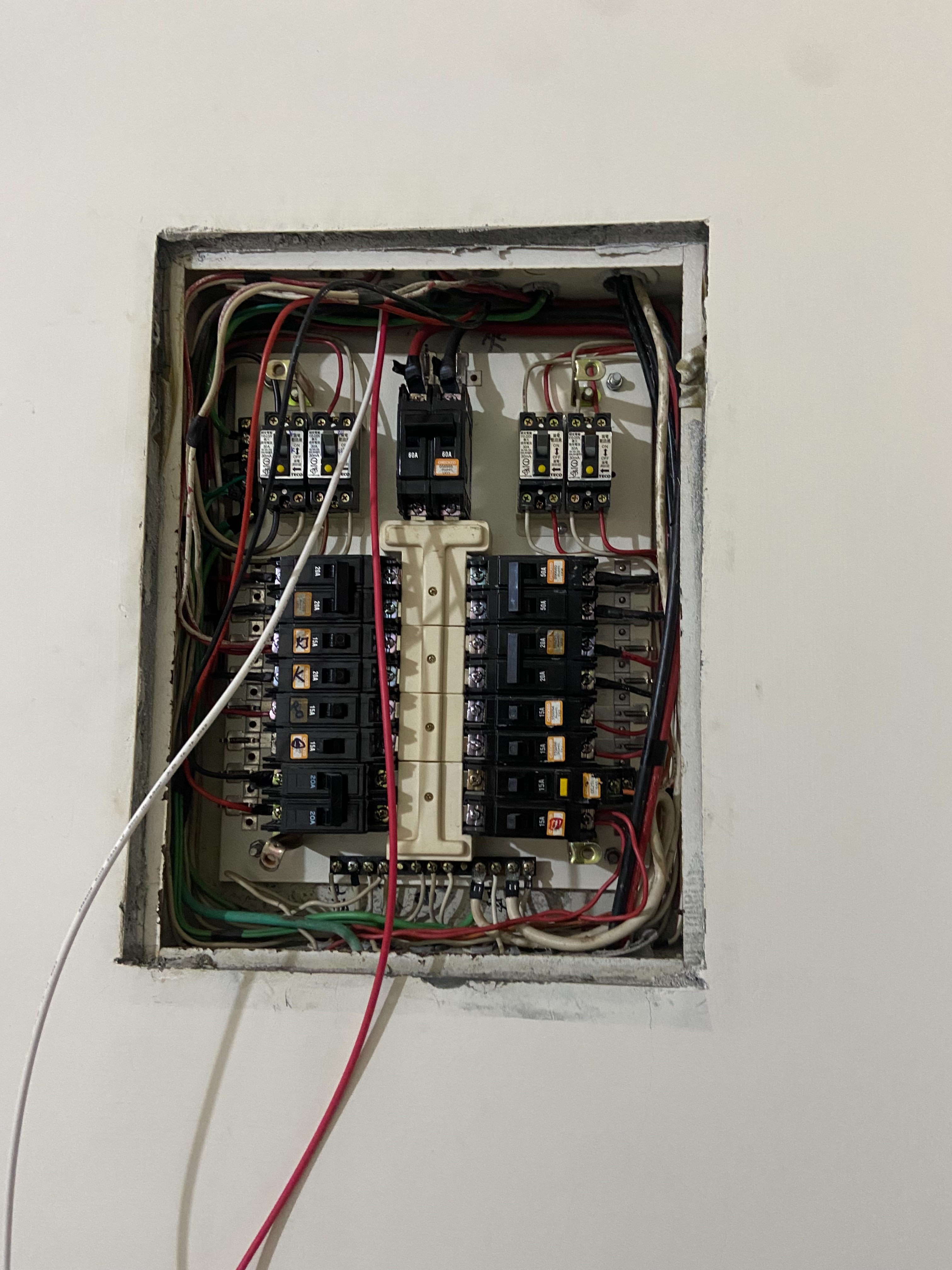 高雄水電維修-住家電線總電源更換