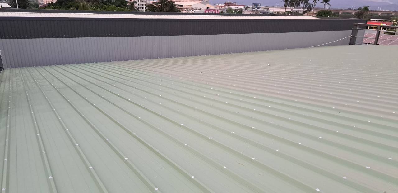 鐵皮屋工程-烤漆浪板