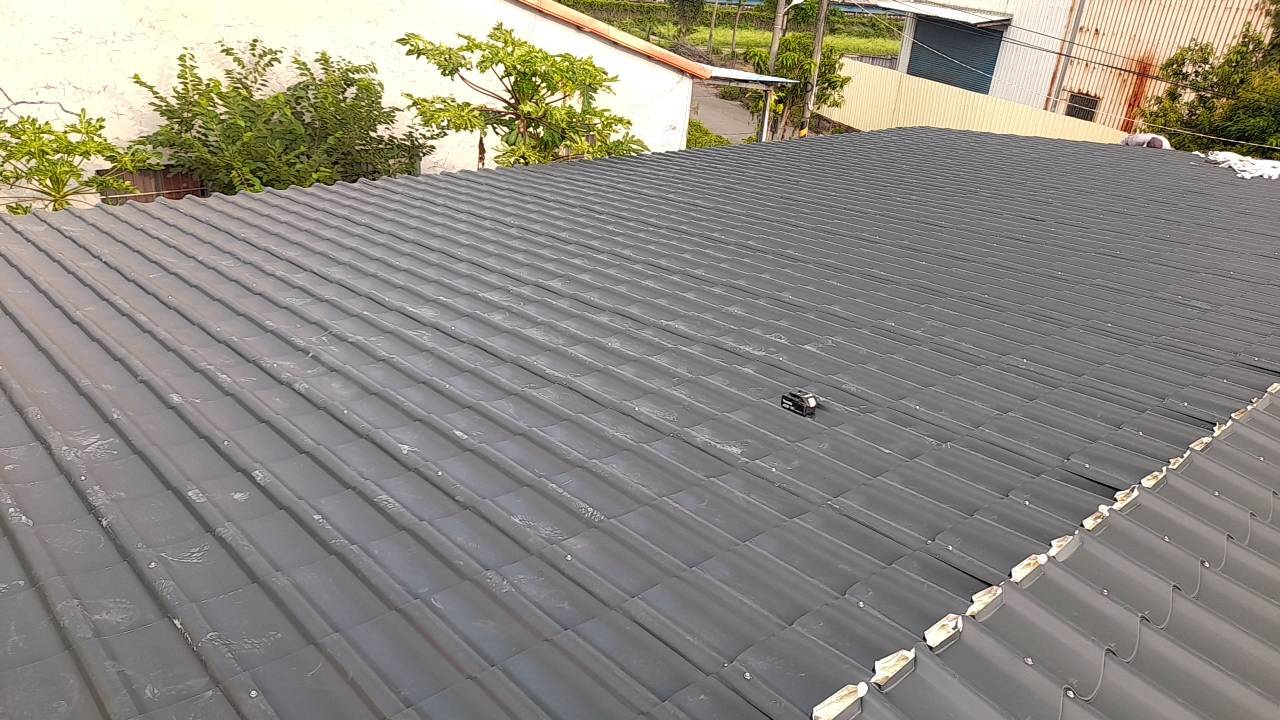 鐵皮屋工程-琉璃鋼瓦材料