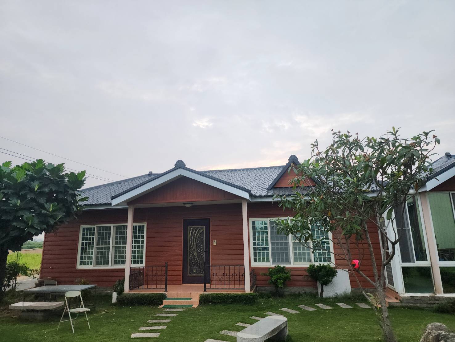 鐵皮屋工程-琉璃鋼瓦材料