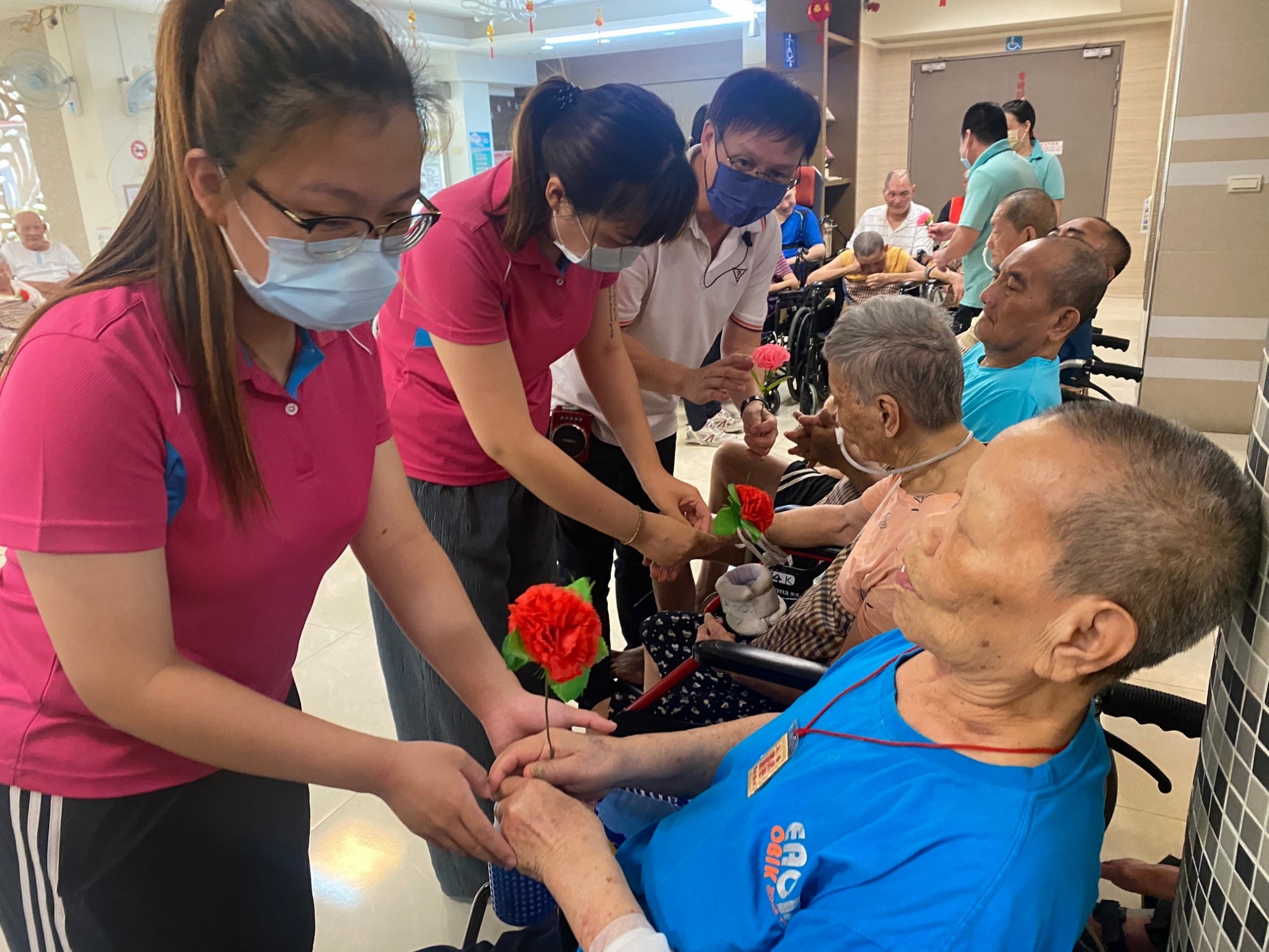 慶祝母親節暨預防呼吸道疾病_新冠XBB疫苗接種宣導