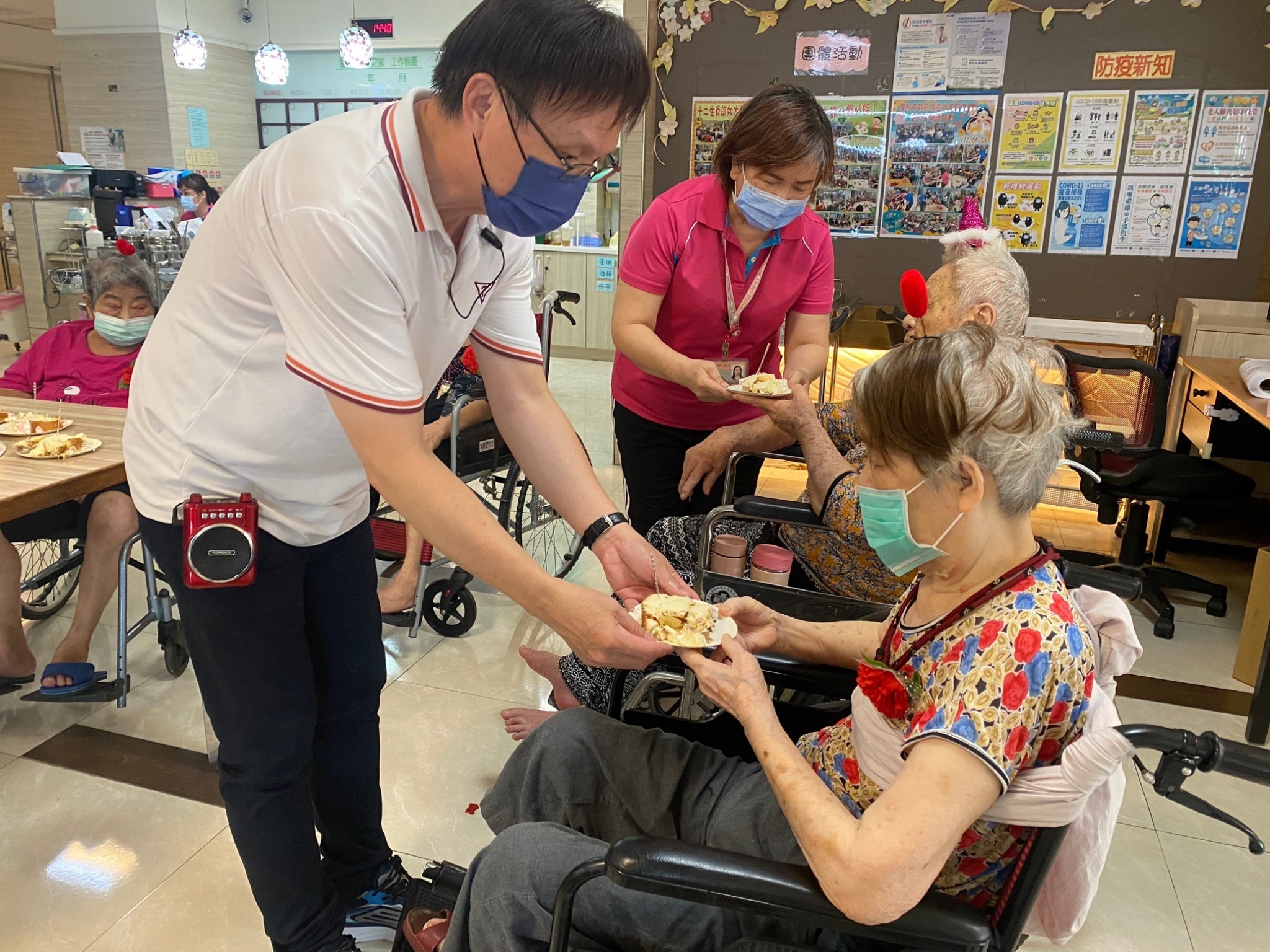 慶祝母親節暨預防呼吸道疾病_新冠XBB疫苗接種宣導