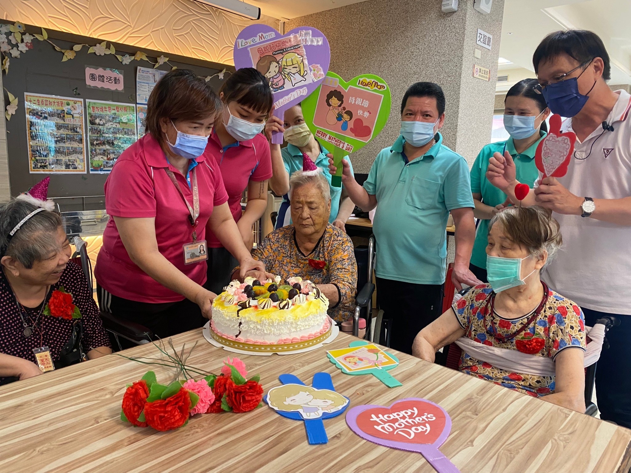 慶祝母親節暨預防呼吸道疾病_新冠XBB疫苗接種宣導