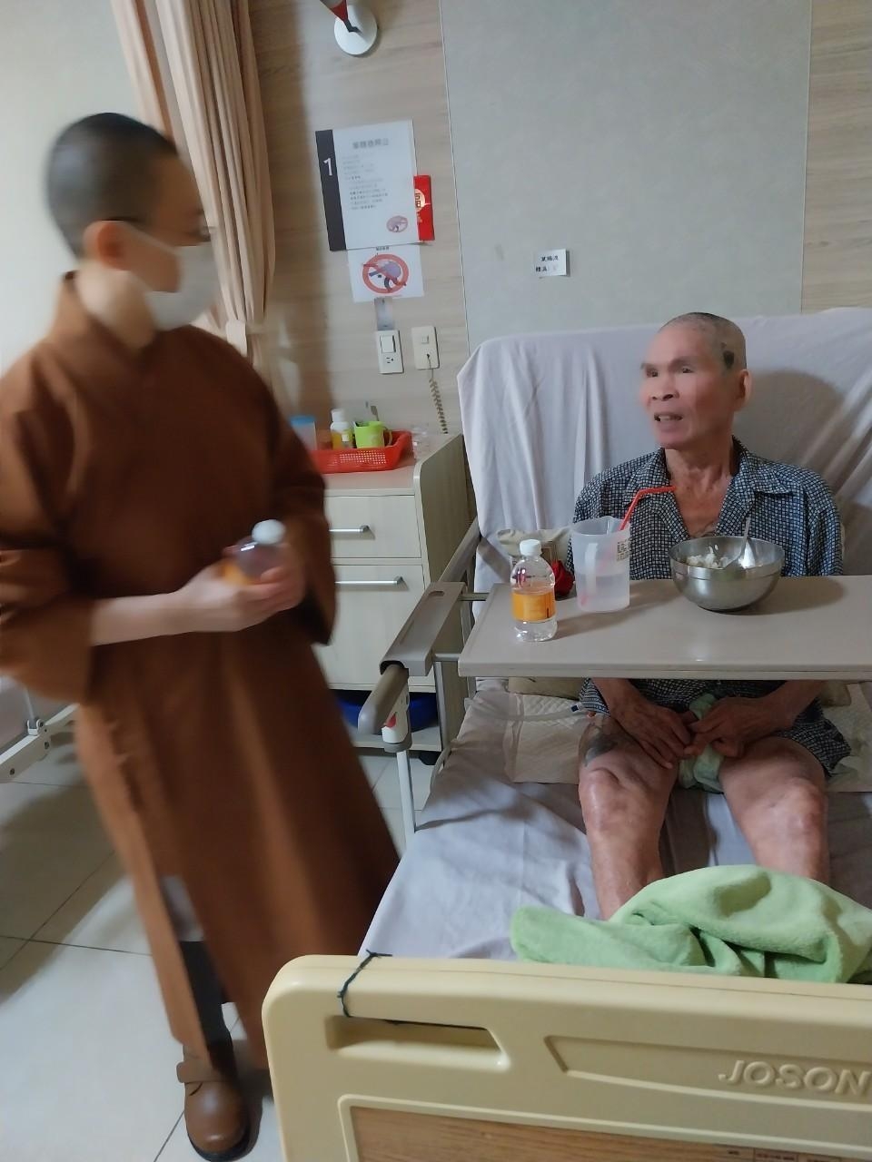 國際佛光會屏四分會-慶祝國定佛雲水浴佛活動