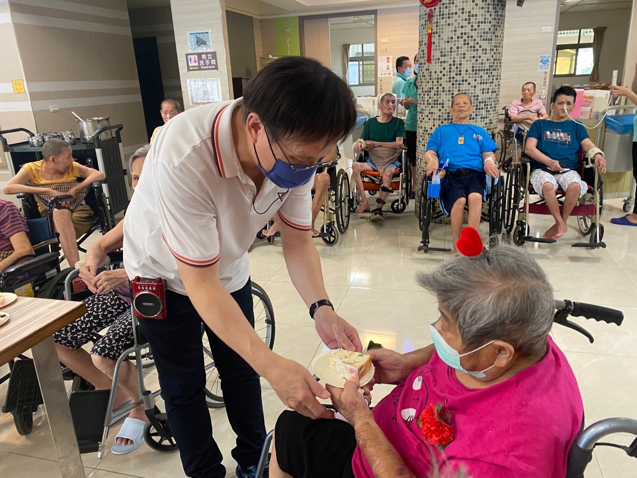 慶祝母親節暨預防呼吸道疾病_新冠XBB疫苗接種宣導