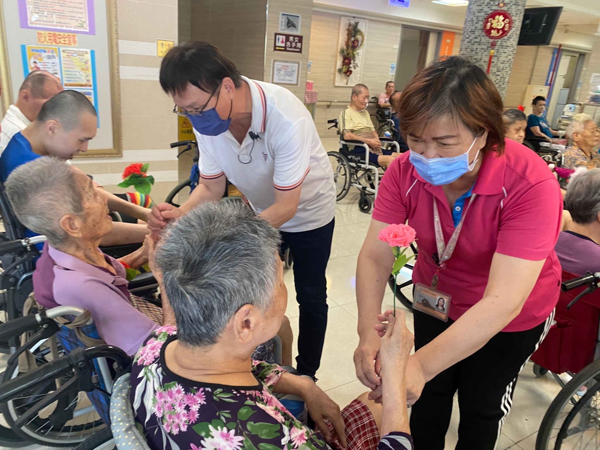 慶祝母親節暨預防呼吸道疾病_新冠XBB疫苗接種宣導