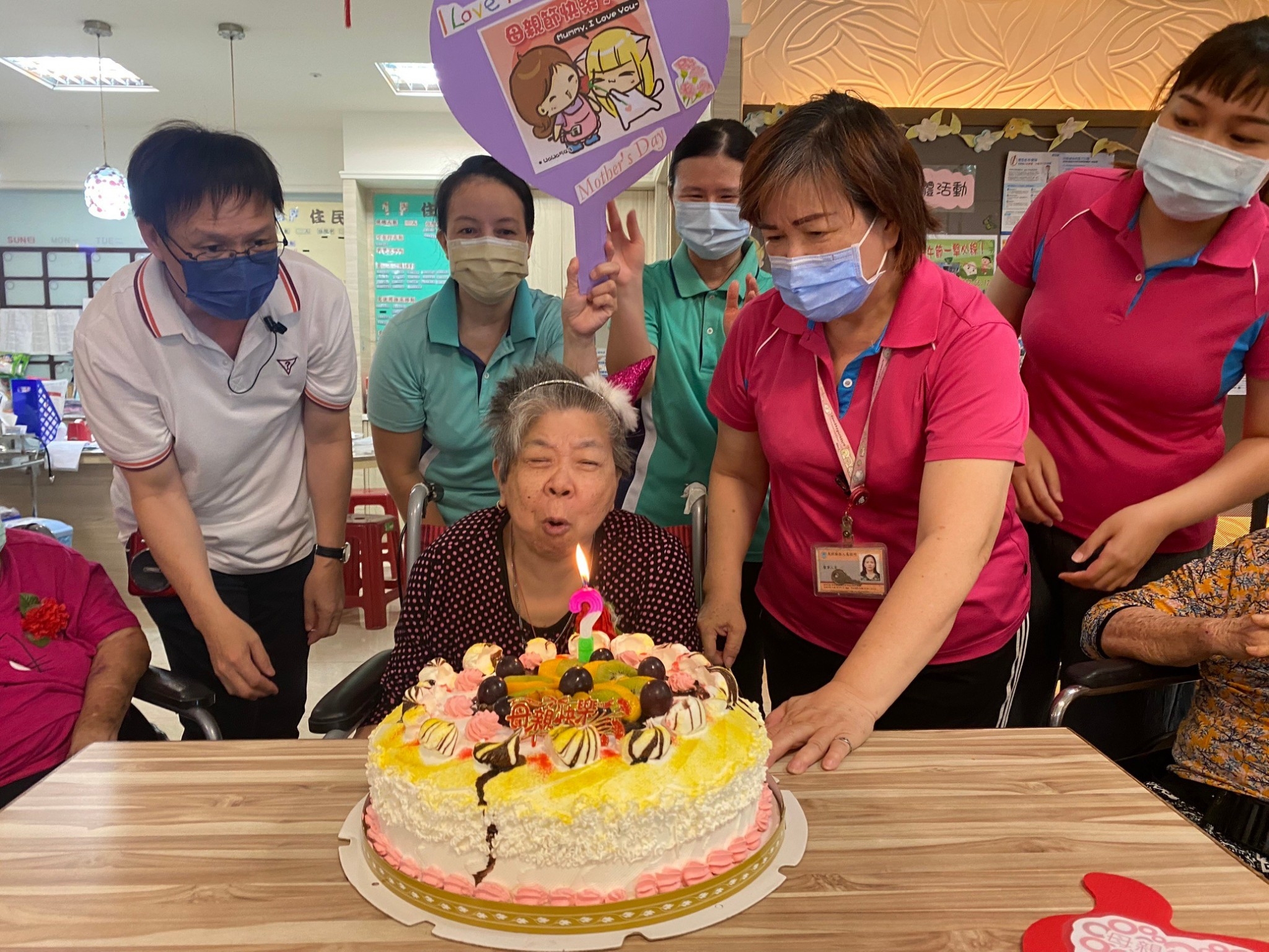 慶祝母親節暨預防呼吸道疾病_新冠XBB疫苗接種宣導