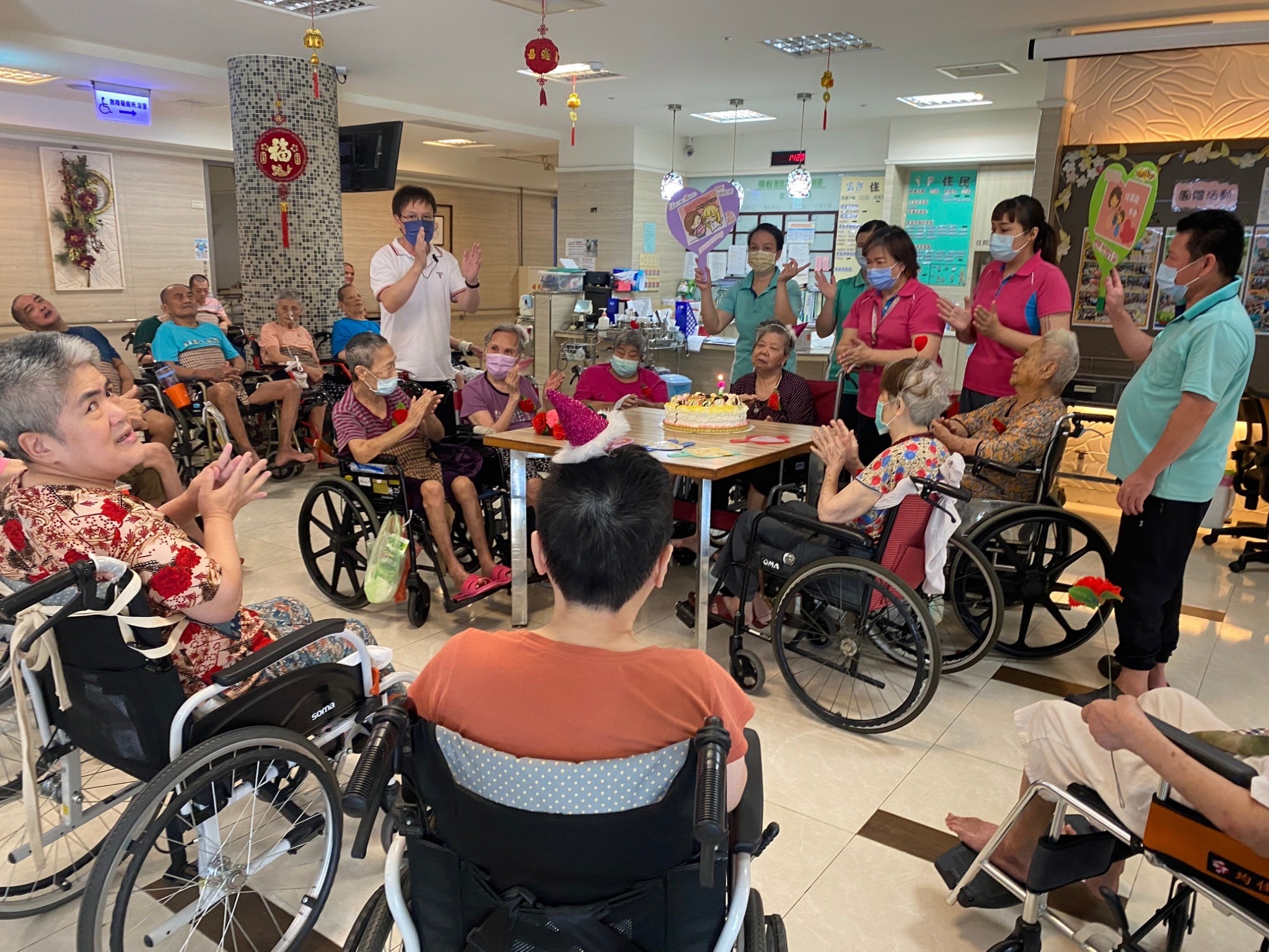 慶祝母親節暨預防呼吸道疾病_新冠XBB疫苗接種宣導