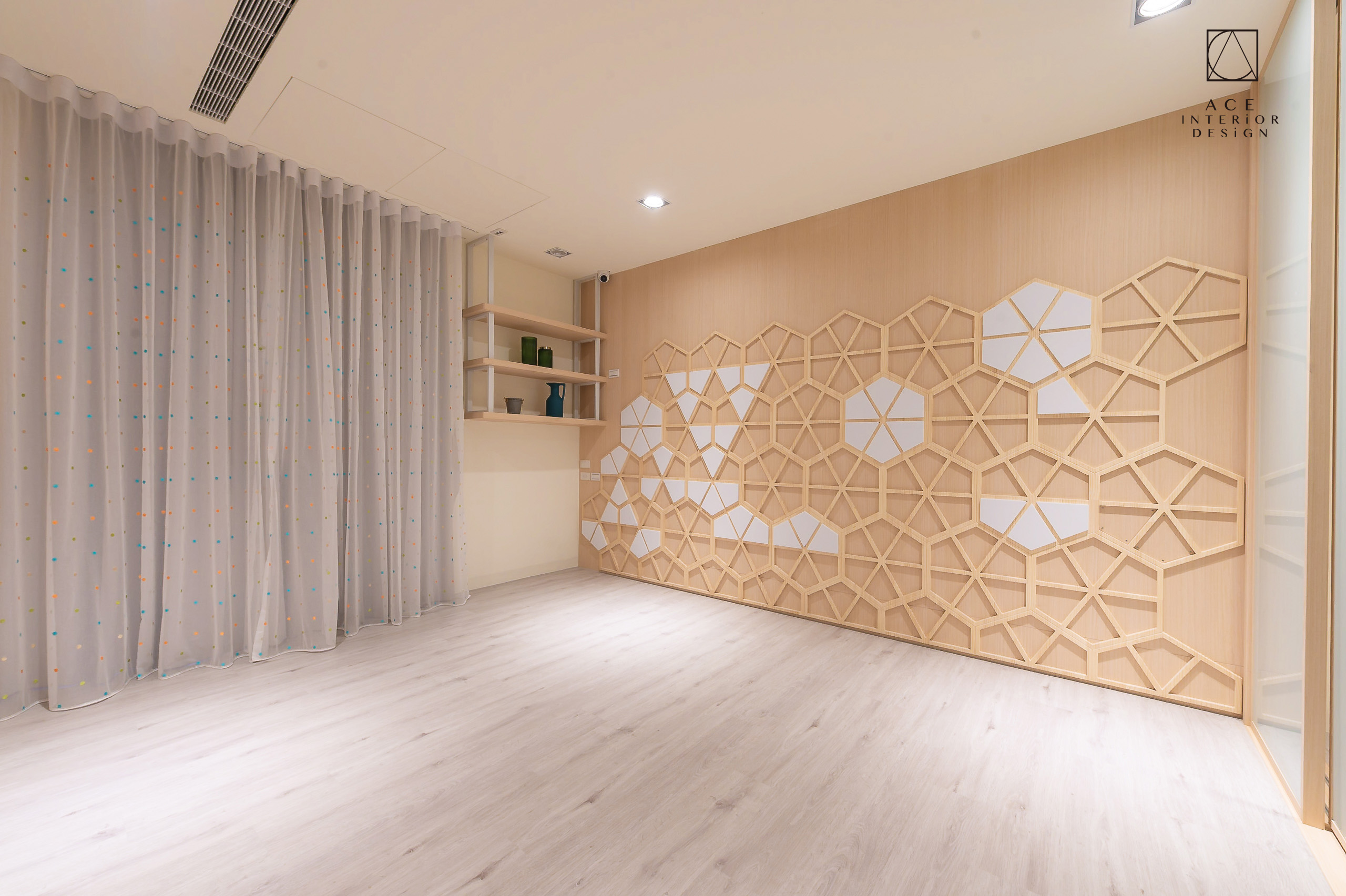 高雄大昌路文豪三樓小孩房