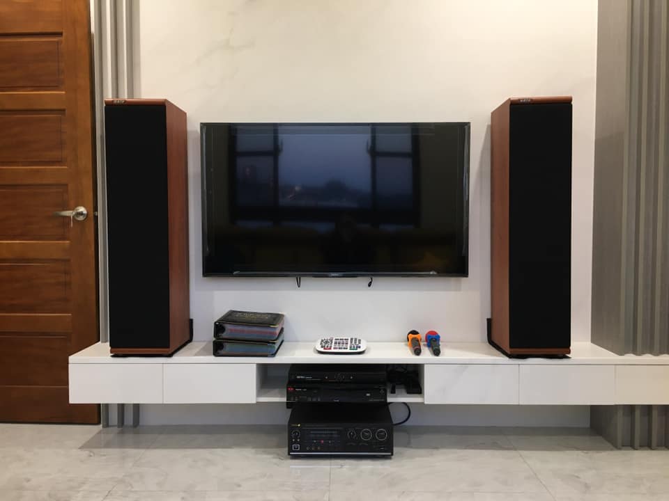 卡拉OK歡唱室+客廳2.1聲道