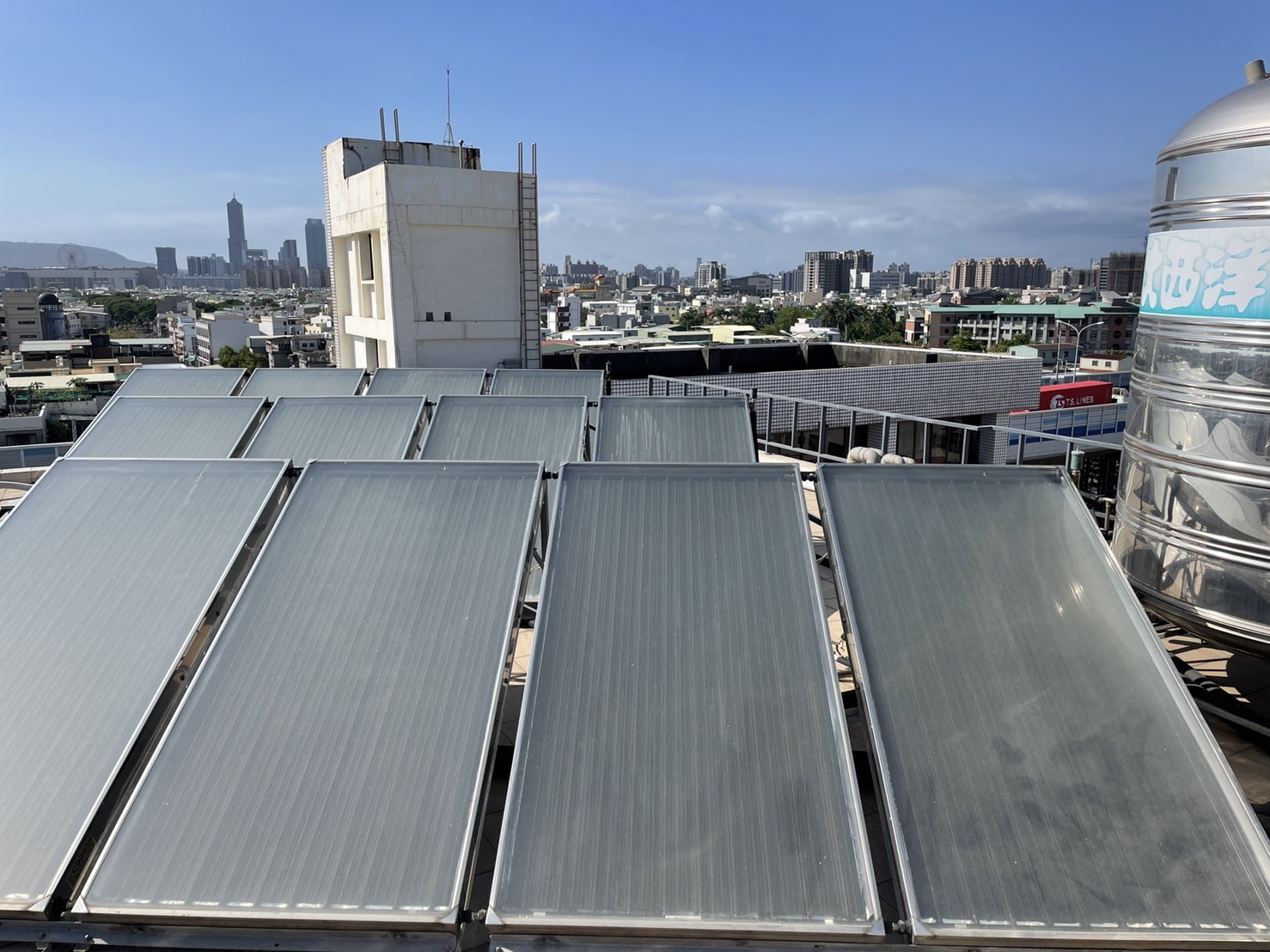 大型太陽能熱水器
