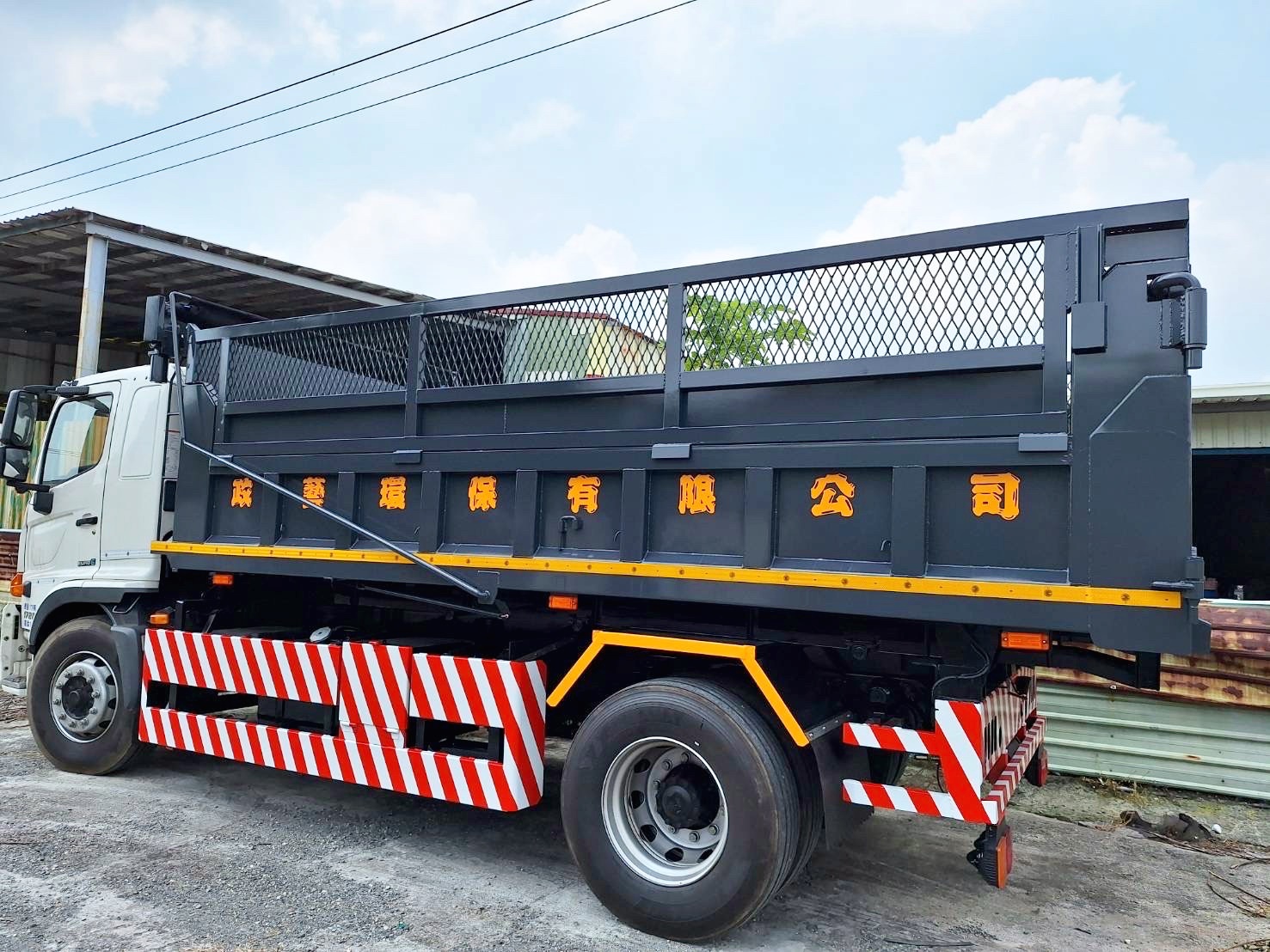 高雄大型車輛載具