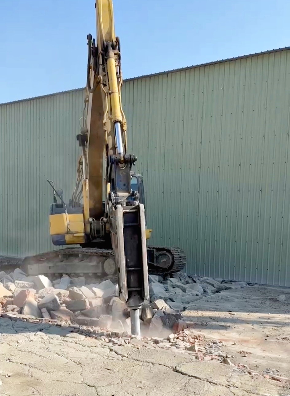 高雄廠房地板打除、水泥塊清運