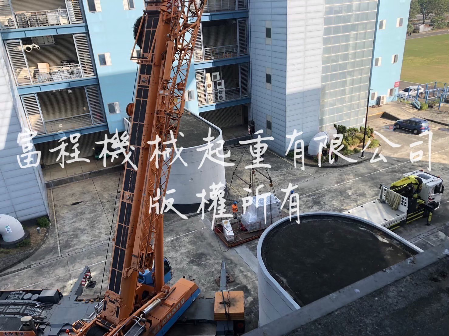 科技廠設備吊掛