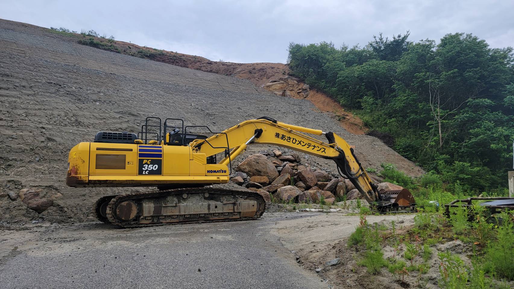 komatsu挖土機PC350LC-11