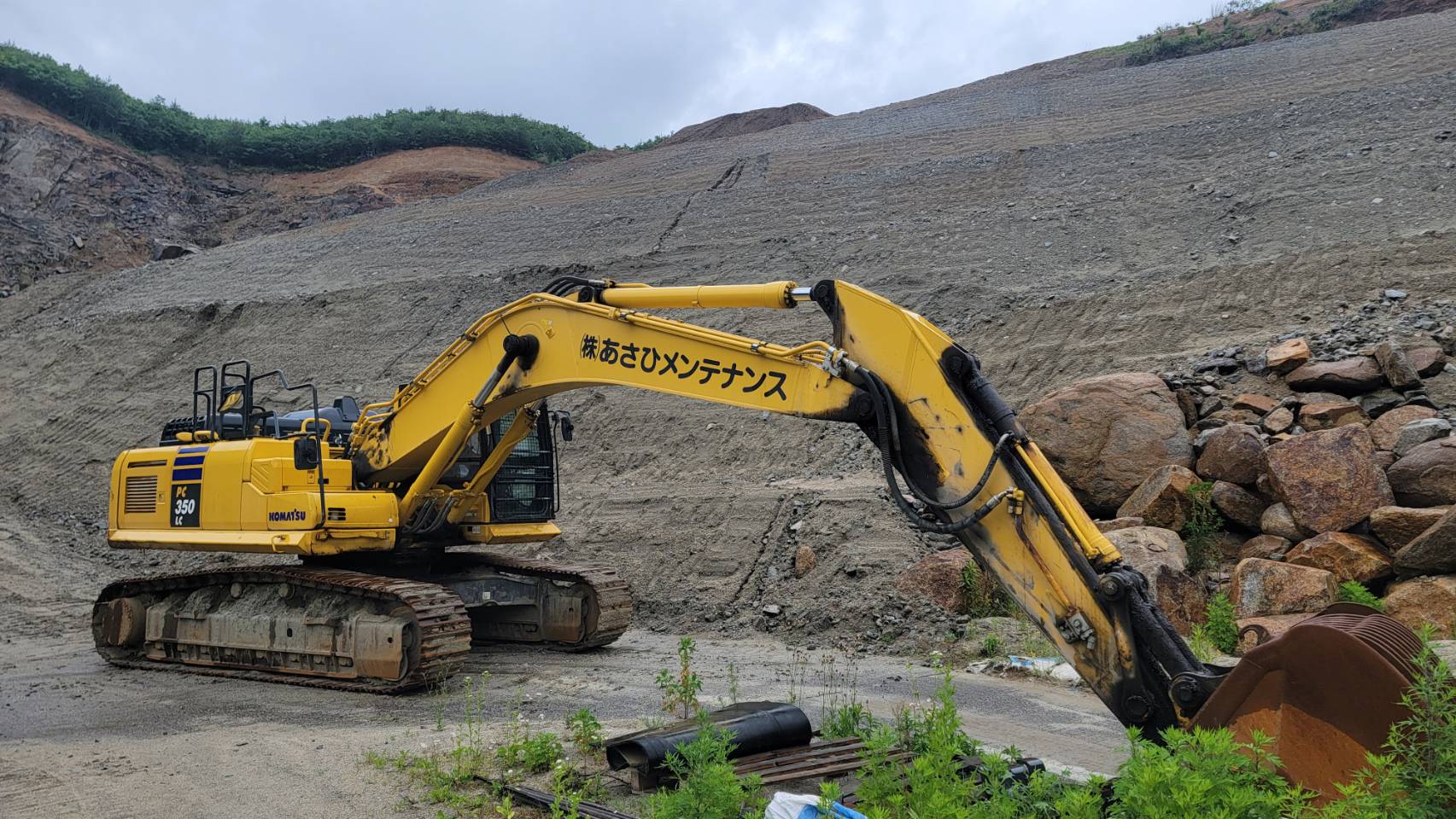 小松挖土機PC350LC-11