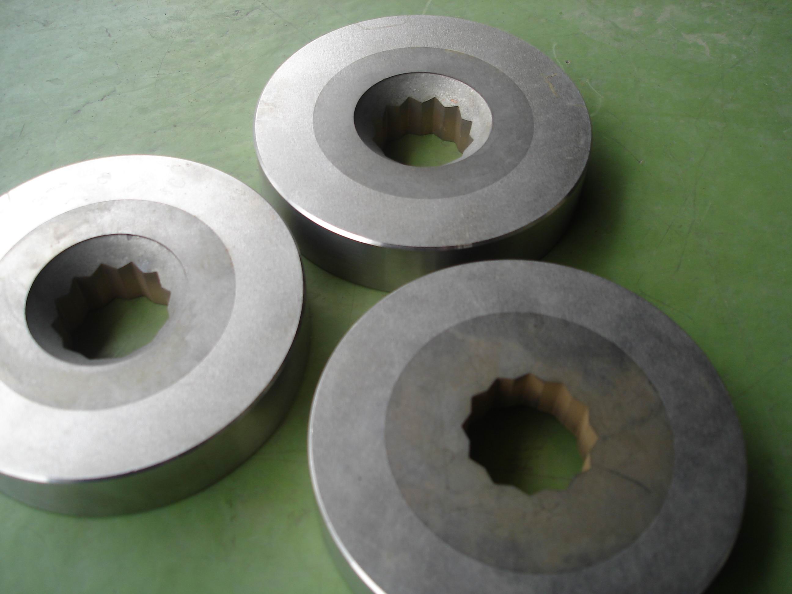 鎢鋼螺絲模內仁