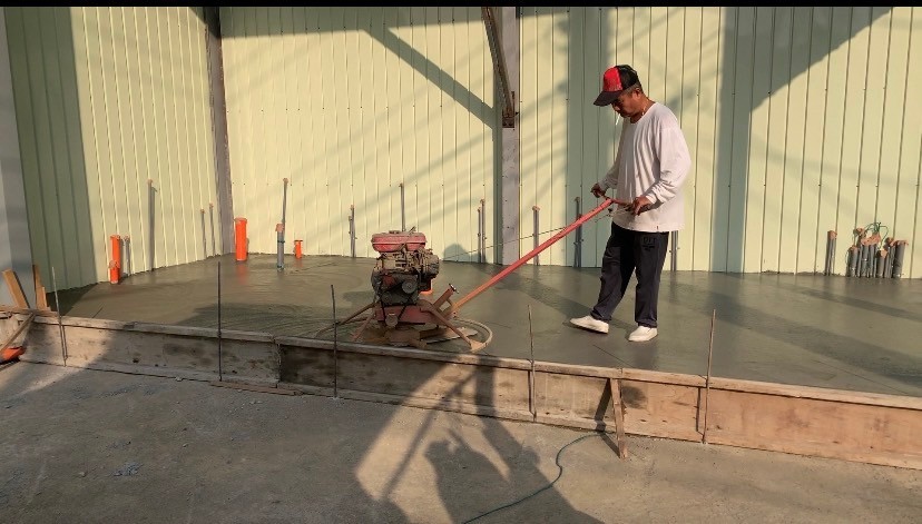 店面地坪粉光中