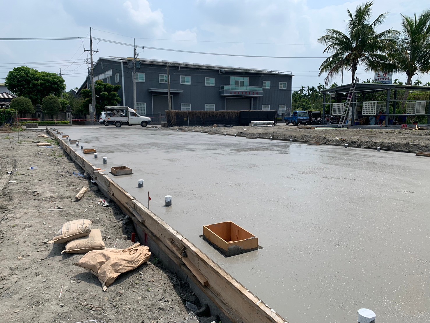 都計農地土木工程灌漿完成