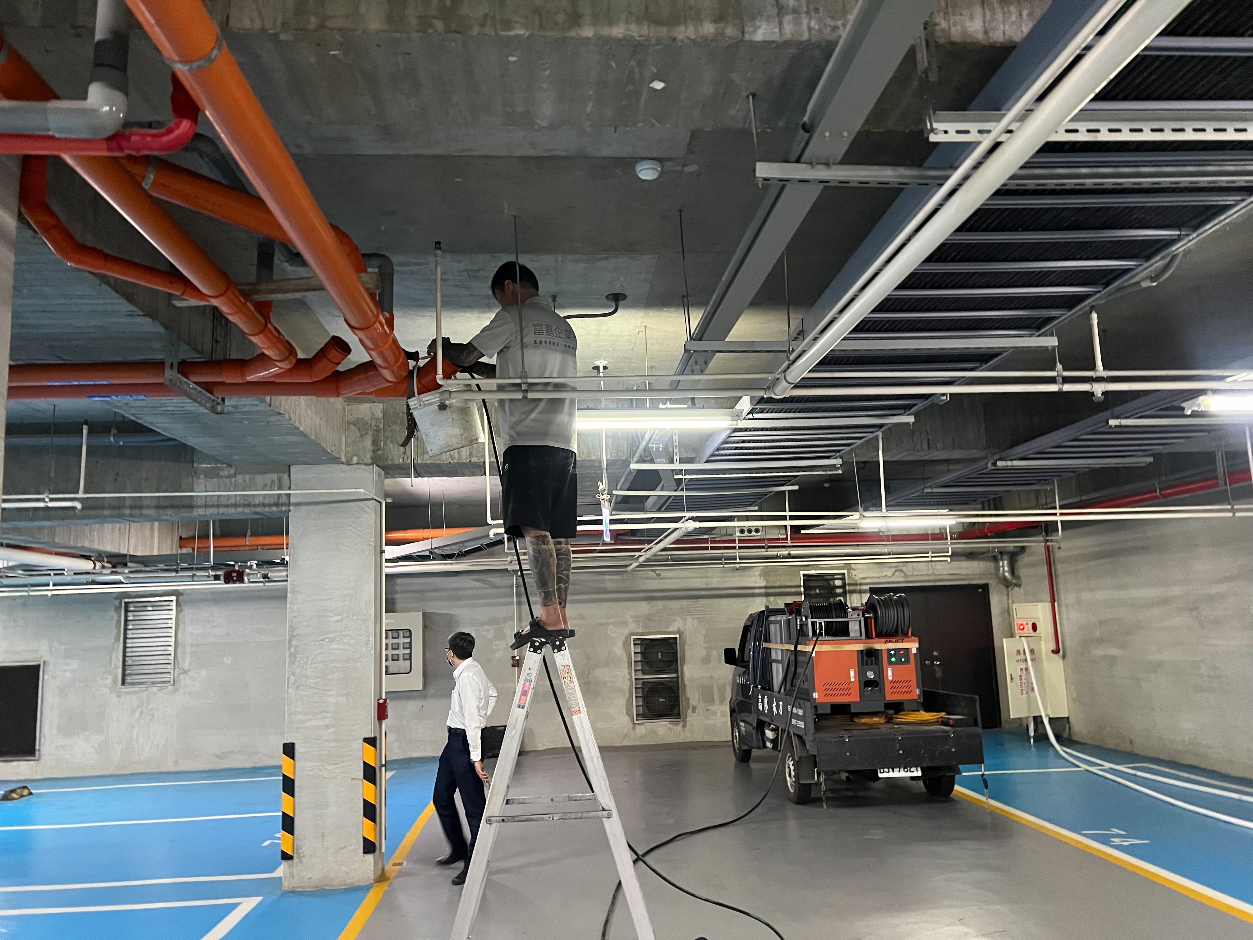 高雄地下室污水管水刀疏通