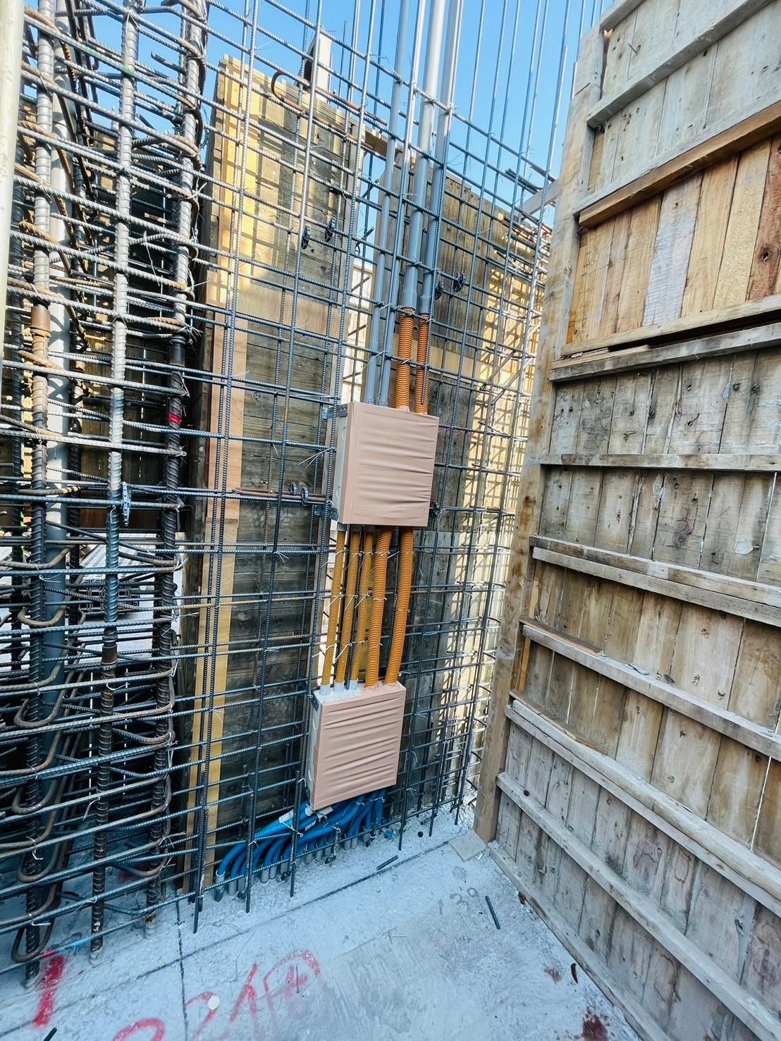 結構場-柱牆配置