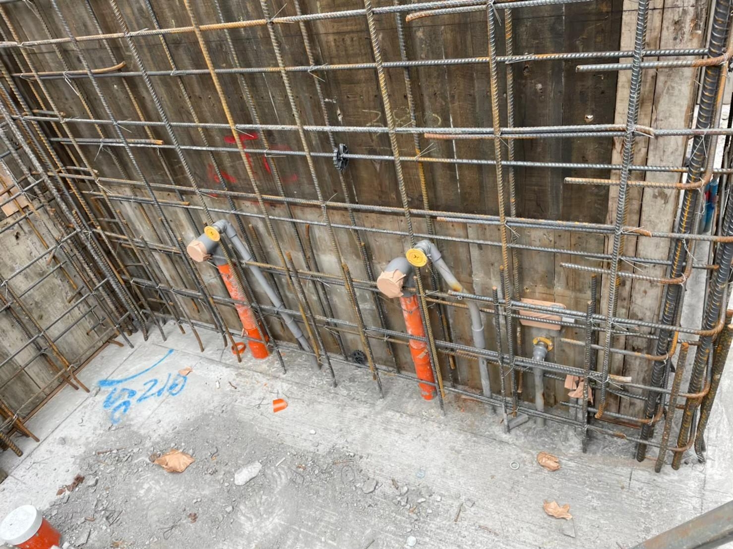 結構場-柱牆配置